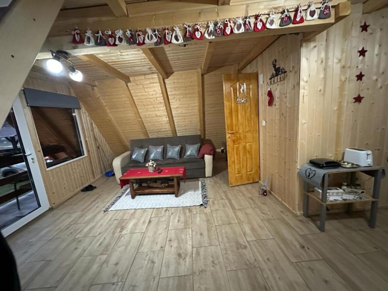 Vila Cabanutze Satic Rucăr Exteriér fotografie