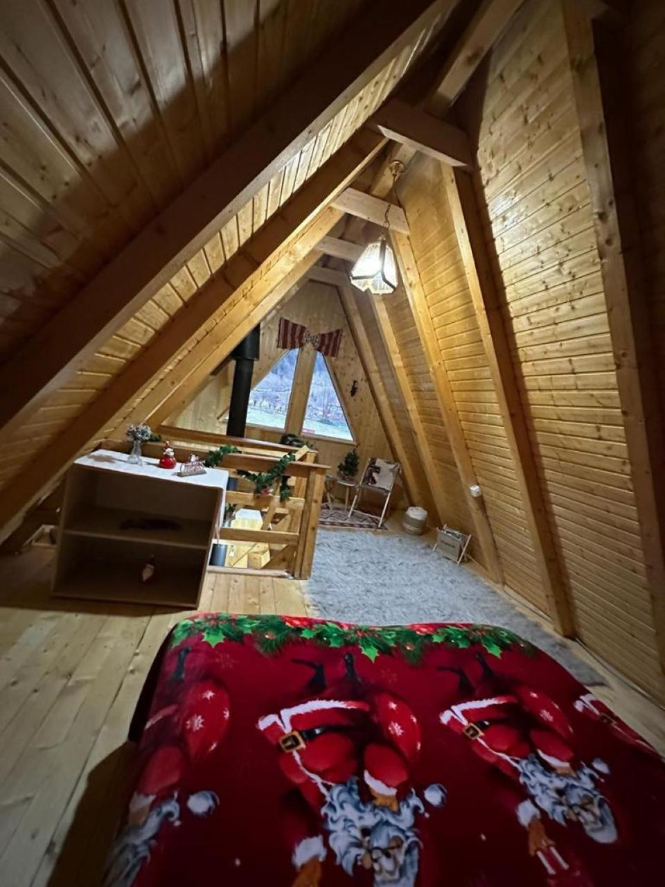 Vila Cabanutze Satic Rucăr Exteriér fotografie