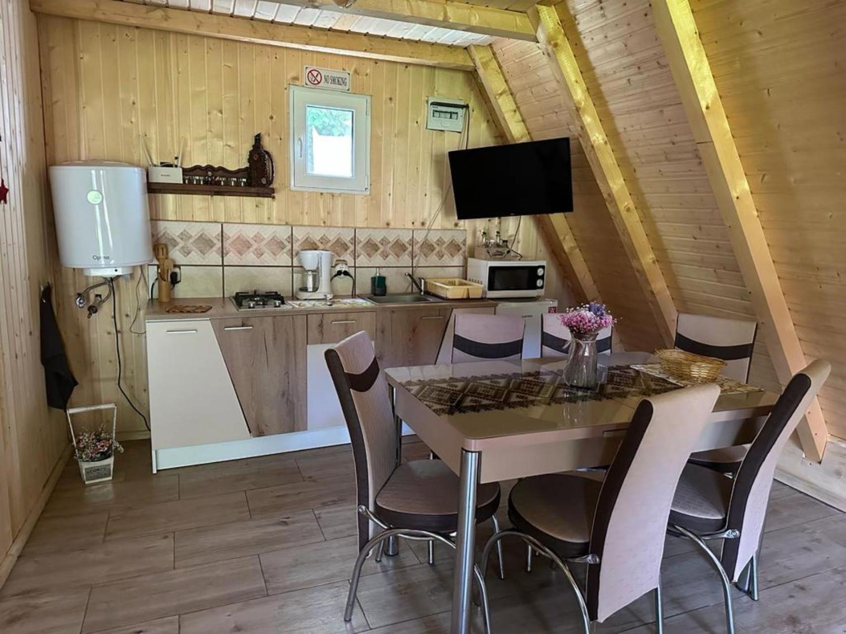 Vila Cabanutze Satic Rucăr Exteriér fotografie